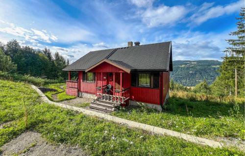 . 3 Bedroom Stunning Home In Sør-Fron