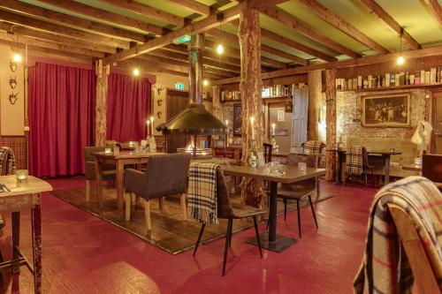 Restaurant, Logement Doosje in Kollumerland en Nieuwkruisland