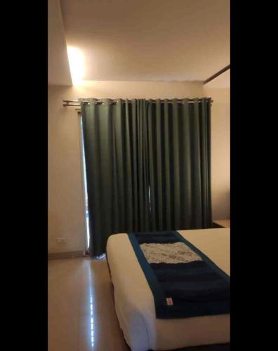 Mysore Central 3bhk serviced apartment - image 2