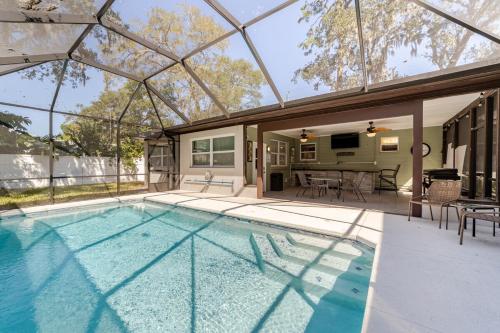 Heated pool short drive to beach