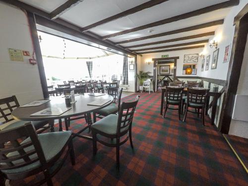 Ресторан, The Upper Largo Hotel & Restaurant in Ландін Лінк