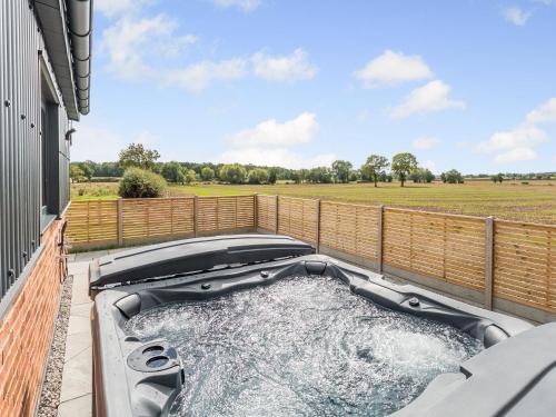 A szálláshely kívülről, The Woodshed in Congerstone