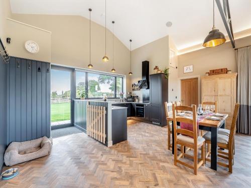 A szálláshely kívülről, The Woodshed in Congerstone