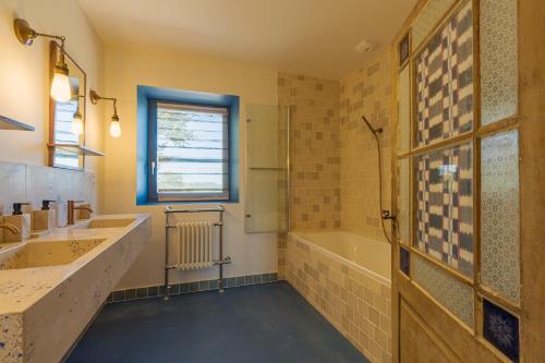 Vannas istaba, Beautiful renovated farmhouse in Dordogne in Saint-Germain-de-Belves