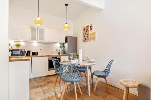 Nice Renting - COLLET - Cocoon Design Old Nice Beach Massena Saleya, Nice (photo 4)