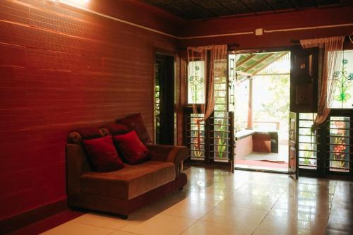 Misty Night Wayanad Pool Resort in فارادور