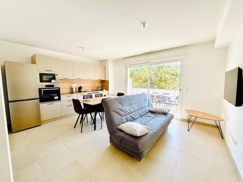 111 Acces direct 3min de la MER,2 places de parking gratuite, terrasse - Location saisonnière - Vias