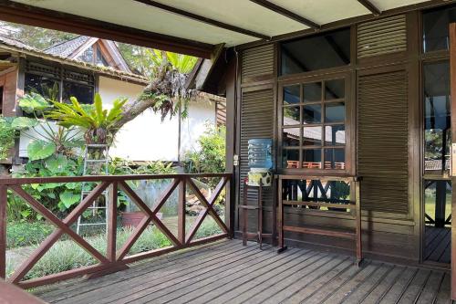 Instalações, Santa Monica Resort in Caringin