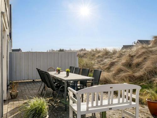  Holiday Home Stine - 1km from the sea by Interhome in Blokhus