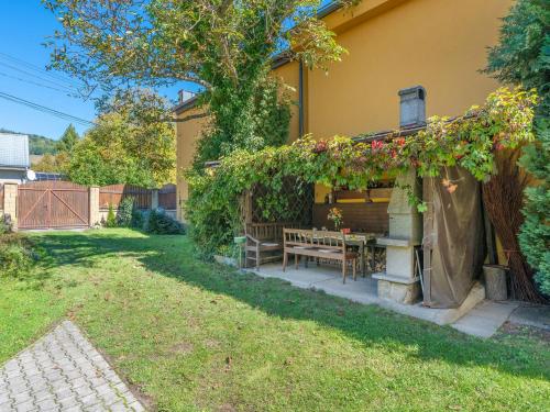 Holiday Home Tatobity by Interhome in Tatobity