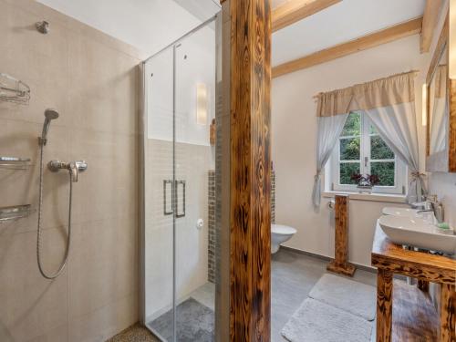Holiday Home Roubenka Maleč by Interhome (Holiday Home Roubenka Malec by Interhome) in สตราชิน