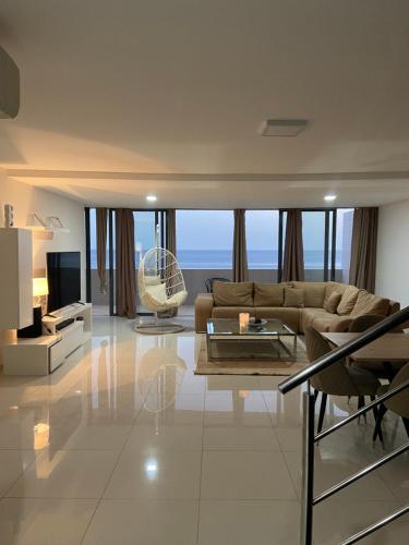 Nice Duplex, Praia