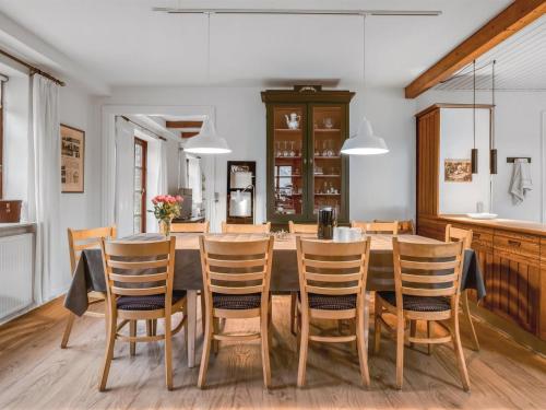 Holiday Home Eva - 9km to the fjord by Interhome in Abybro