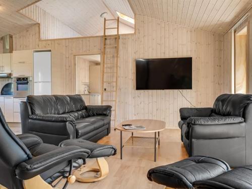 Holiday Home Elsabet - 600m to the fjord by Interhome in Egense