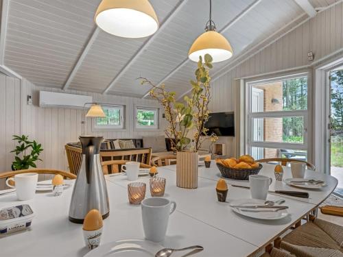 Holiday Home Batsha - 1-7km from the sea by Interhome in Bredmose