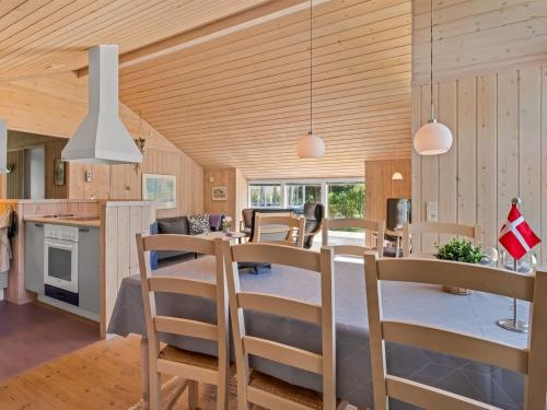 Holiday Home Leeve - 1-3km from the sea by Interhome in Oer Strand