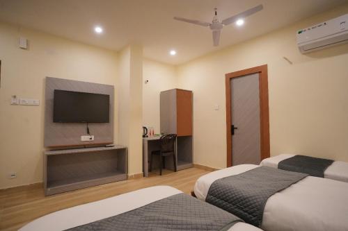 Hotel Aroma - image 3