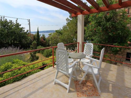 Holiday Home in Starigrad by the Beach - Location saisonnière - Starigrad-Paklenica