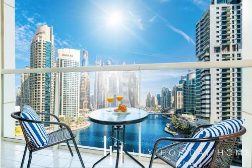 LUX The Marina View Suite 1, Dubaj