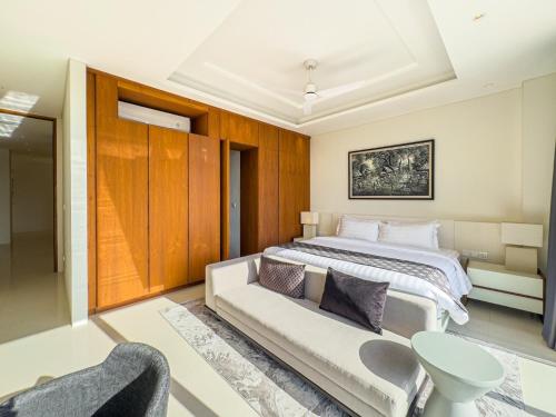 Narawangsa Villa 4br Amazing Sunset Rooftop - image 4