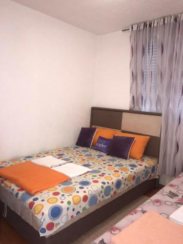 Milun Stan in Zgrade