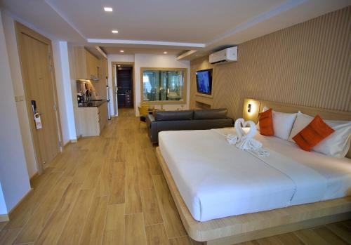 Platinum Hotel and Apartments