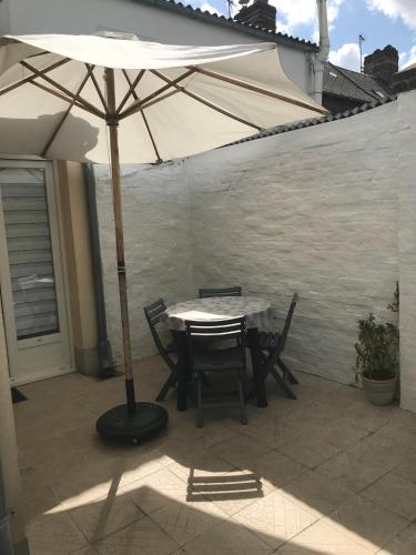 ห้องอาหาร, la MAISON de SEVERINE in อับวีล