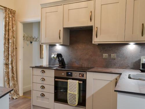 Exterior view, The Old Coach House in Thornton