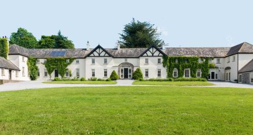 Warrensgrove Estate Self Catering Accommodation in Macroom