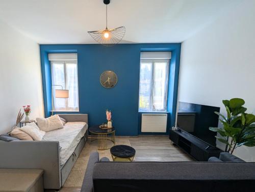 Cosy T3 à 1min de la gare - Location saisonnière - Valserhône