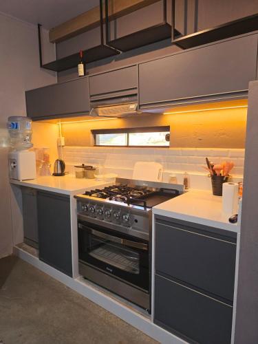 廚房, La Morada del Río - San Ignacio Misiones, Argentina (La Morada del Rio - San Ignacio Misiones, Argentina) in 米西奧內斯