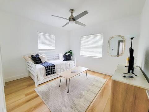 Blue Bayou Private Home - Beach Ready, Patio and BBQ in Bay Pines