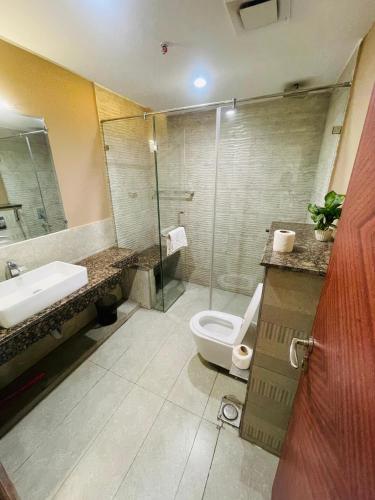 Executive Apartments at Goldcrest Mall DHA phase 4 by Nirvana Nests - image 2