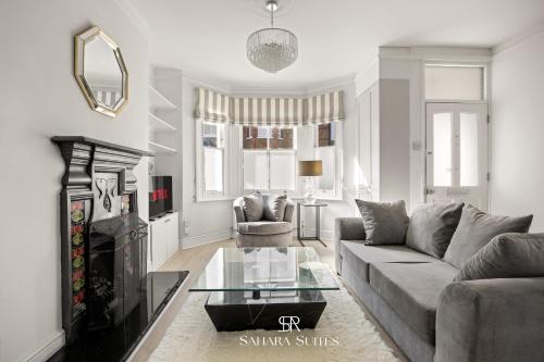 New Stylish 4BR - Windsor City Centre - Sleeps 6, Windsor (zdjęcie 6)