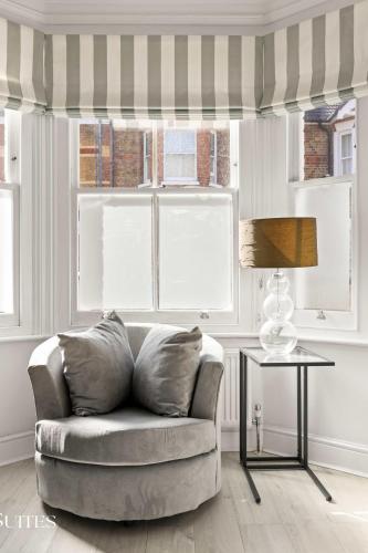 New Stylish 4BR - Windsor City Centre - Sleeps 6, Windsor (zdjęcie 9)