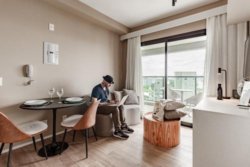 Oprema, Charlie Window Moema in São Paulo