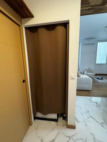 Comfortable apartment on Cours Julien, Marseille (Foto 8)