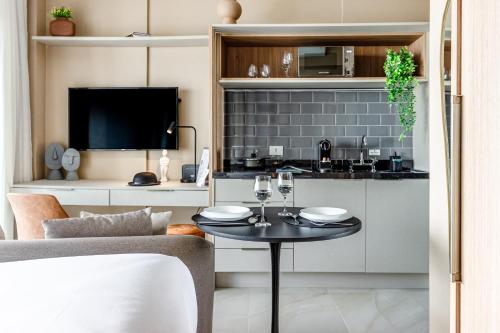 Oprema, Charlie Window Moema in São Paulo