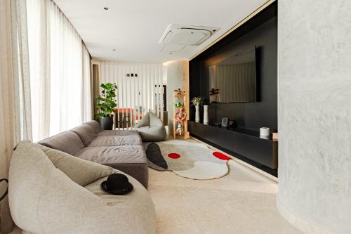 Zunanjost, Charlie Window Moema in São Paulo