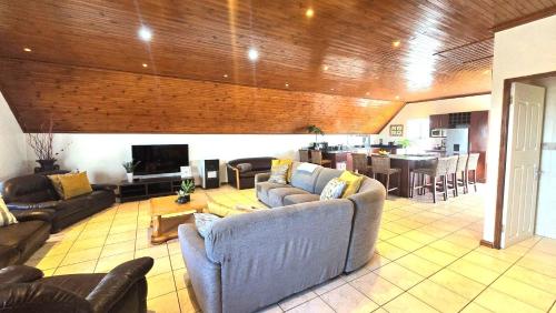 wspólne pomieszczenie/salon TV, Langebaan at Amorgos 3 in Long Acres Country Estate