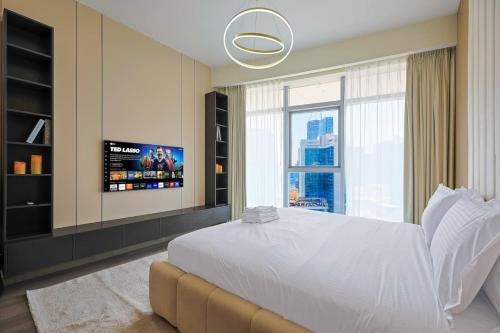 Imperial Avenue 1BR Infinity Pool and City View Downtown - image 6