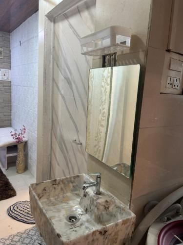 The White 2 Rooms apt in Bandra West