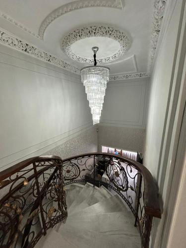 Mâncare şi băutură, Sapphire hotels in Taraz