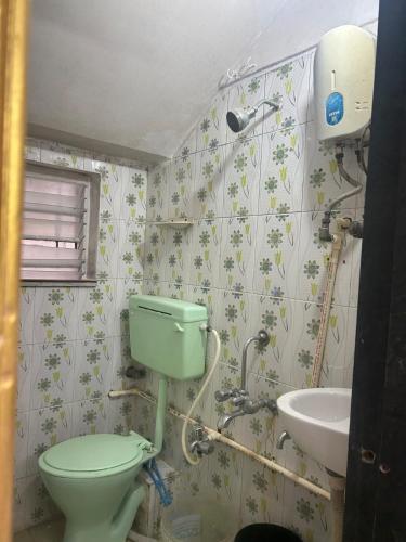 Goan studio Bandra in Bandra West