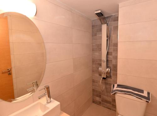 Island Dreams Rooms & Suites