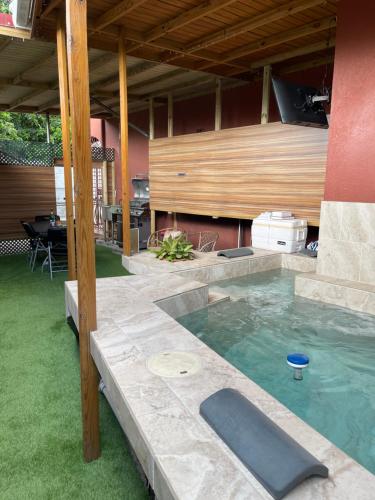 Le Quad - One Bedroom & Studio Apt - Private, Spacious & Secured, Kingston (foto 3)