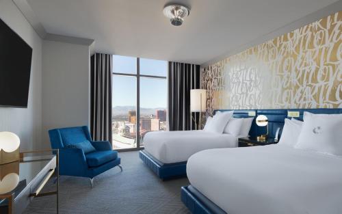 room detail thumbnail 1