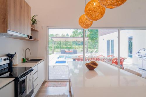 Villa Blanca in Esterillos Este