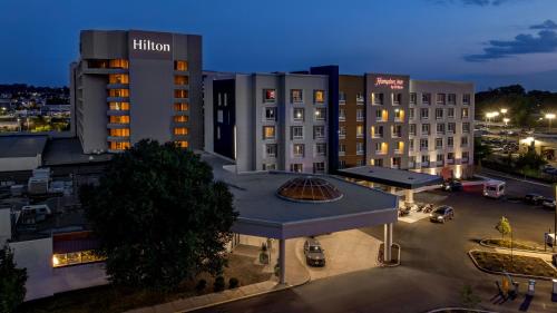 Hilton St. Louis Airport - image 18