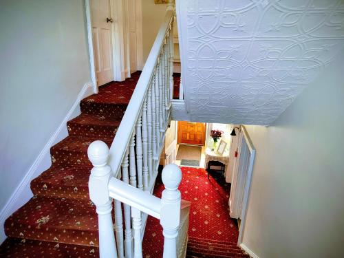 Вхід, Broomfield House Bed and Breakfast in Ерлстон